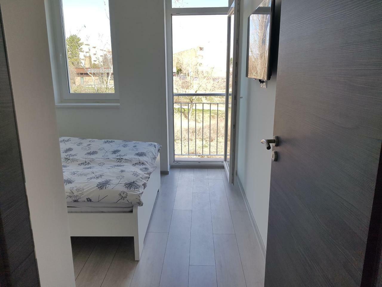 Lakefive Apartments Balatonfuered Eksteriør bilde