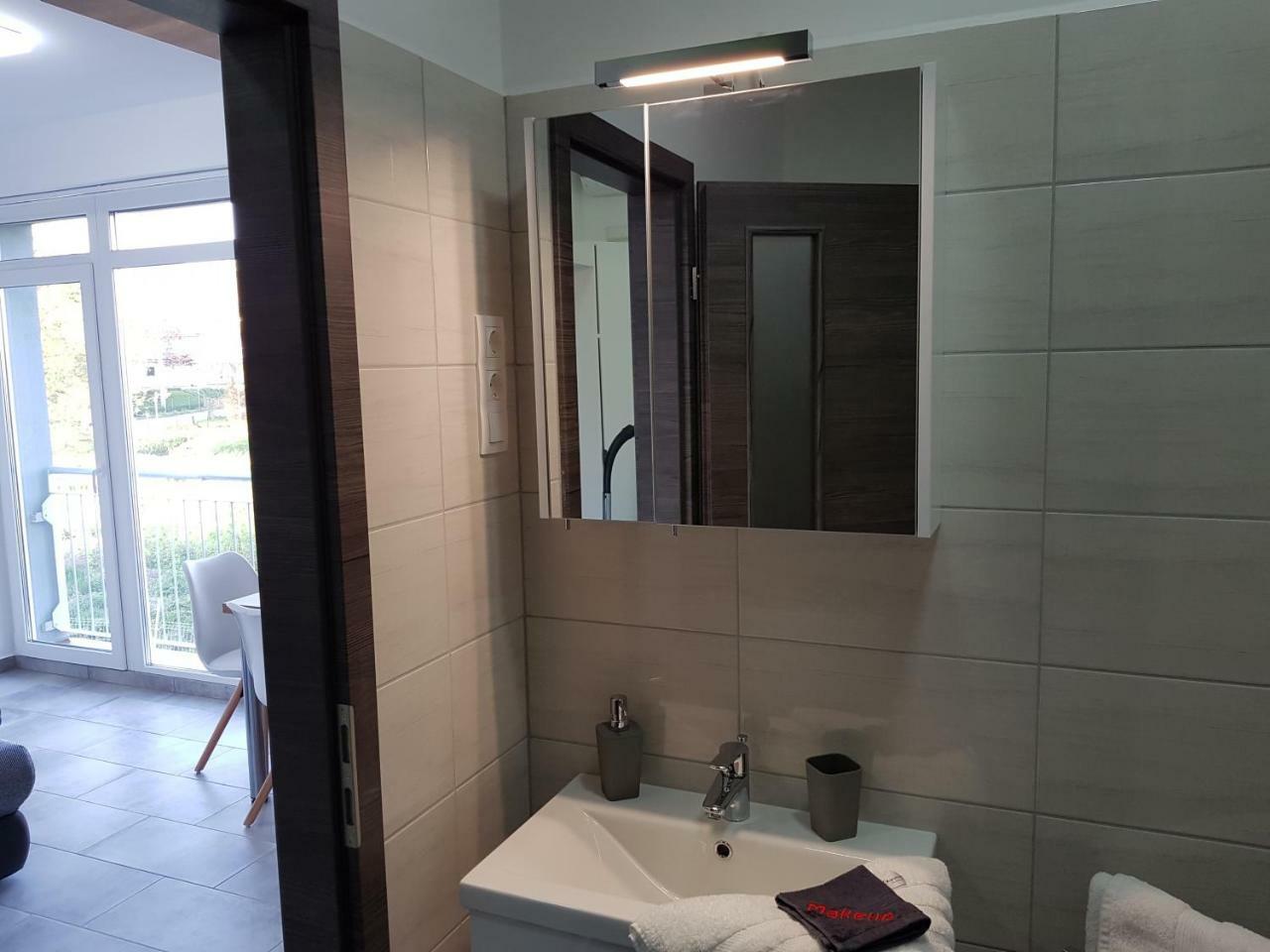 Lakefive Apartments Balatonfuered Eksteriør bilde