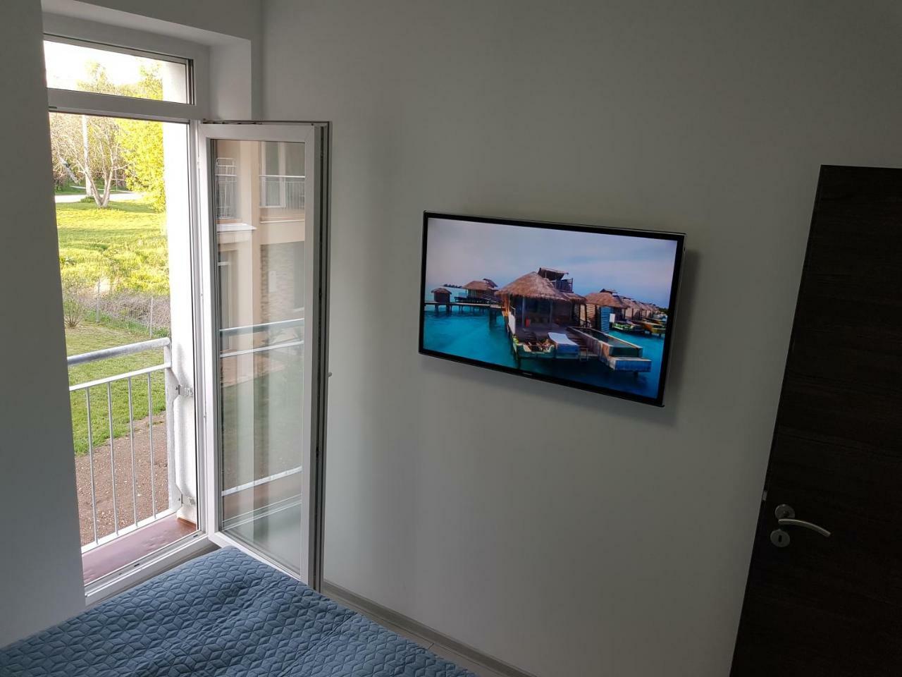 Lakefive Apartments Balatonfuered Eksteriør bilde