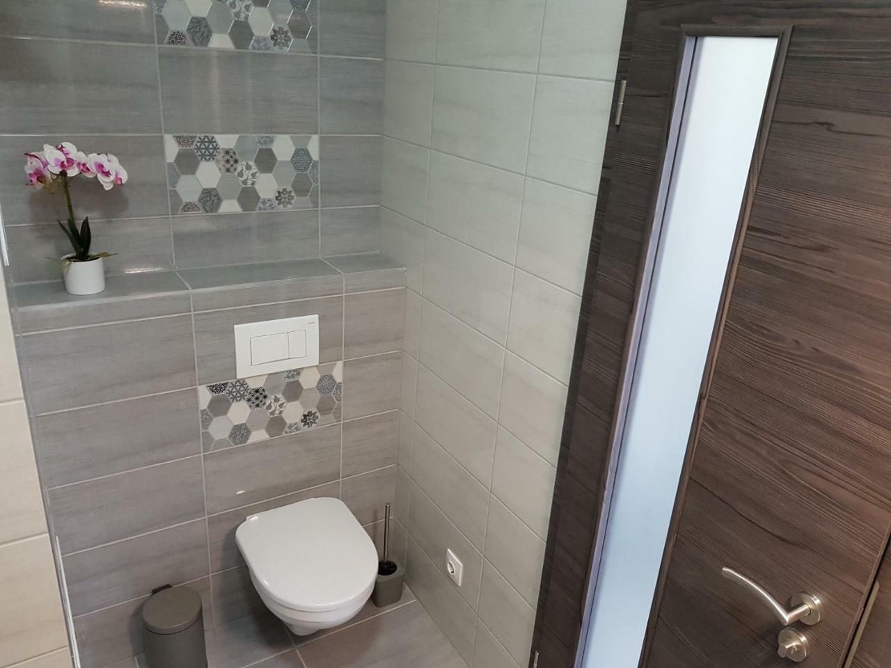 Lakefive Apartments Balatonfuered Eksteriør bilde