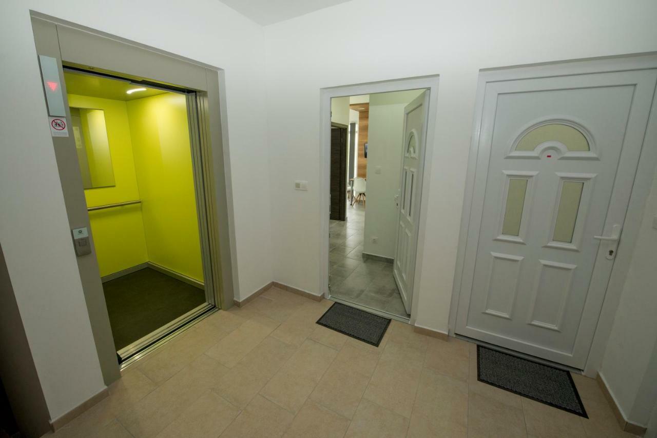 Lakefive Apartments Balatonfuered Eksteriør bilde